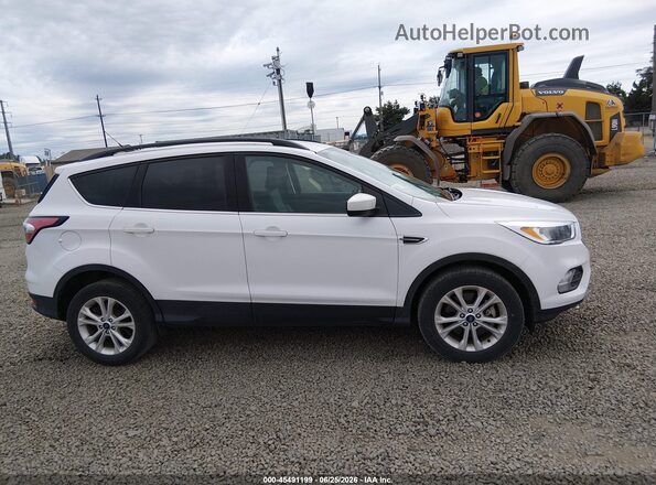 1FMCU9GD8JUD08683 2018 FORD ESCAPE White Rear interior view