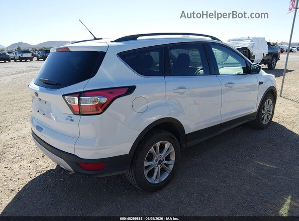 1FMCU9GD8JUD08750 2018 FORD ESCAPE Белый Задняя правая четверть