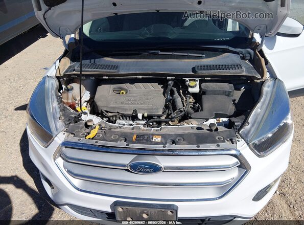 1FMCU9GD8JUD08750 2018 FORD ESCAPE Белый Вид сзади