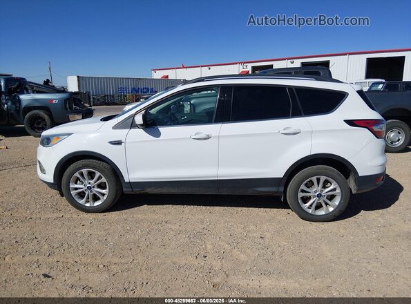 1FMCU9GD8JUD08750 2018 FORD ESCAPE Белый Панорамный вид салона 360°