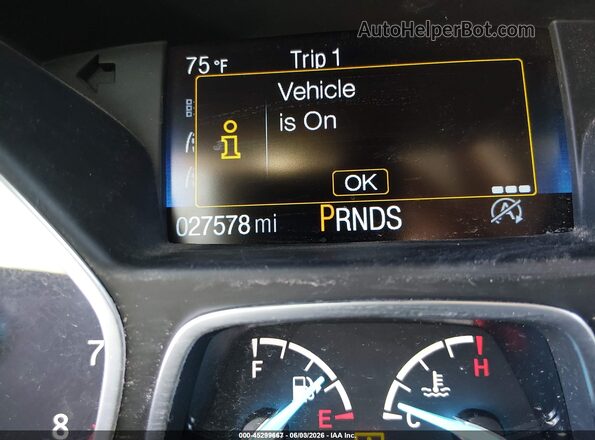 1FMCU9GD8JUD08750 2018 FORD ESCAPE Белый 