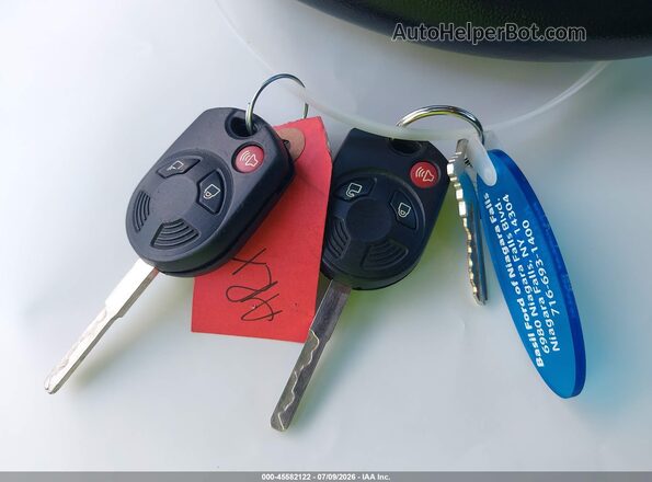 1FMCU9GD8JUD27279 2018 FORD ESCAPE Red Widok deski rozdzielczej