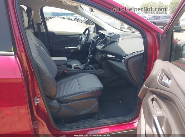 1FMCU9GD8JUD27279 2018 FORD ESCAPE Red Widok wnętrza z przodu