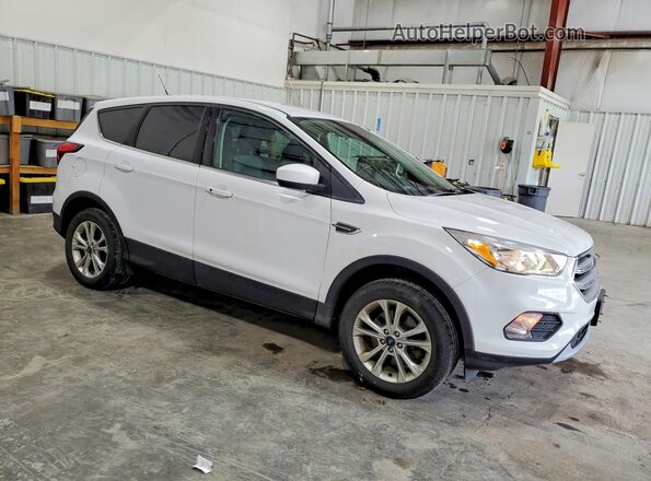 1FMCU9GD8KUA09339 2019 FORD ESCAPE Белый Передняя правая четверть