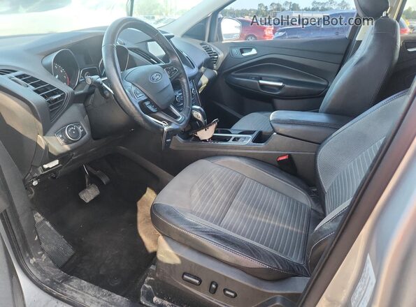 1FMCU9GD8KUA64664 2019 FORD ESCAPE Silver Widok wnętrza z przodu