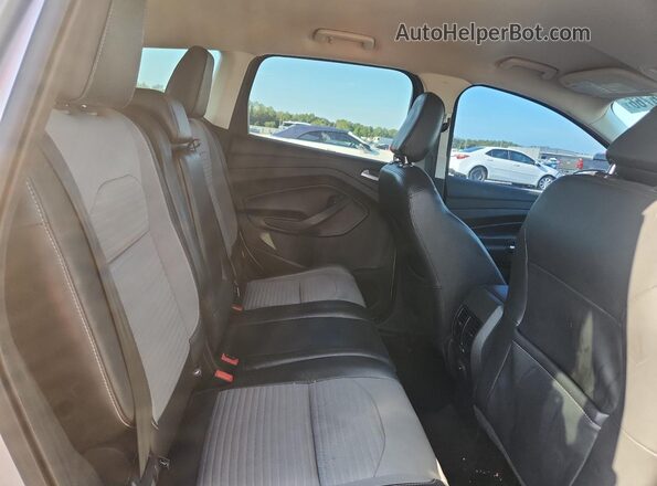 1FMCU9GD8KUA64664 2019 FORD ESCAPE Silver Widok wnętrza z tyłu