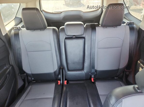 1FMCU9GD8KUA64664 2019 FORD ESCAPE Silver Widok tylnych siedzeń