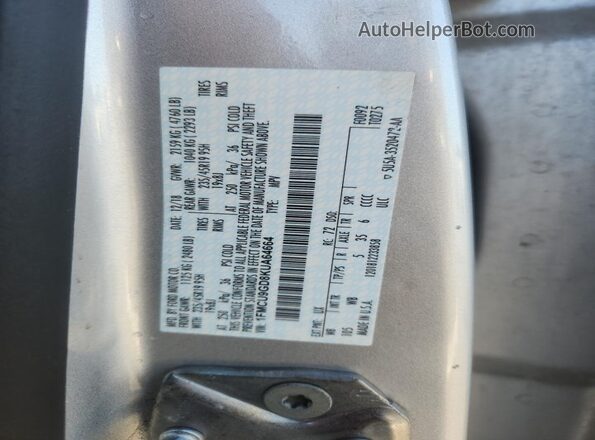 1FMCU9GD8KUA64664 2019 FORD ESCAPE Silver Widok naklejki z numerem VIN