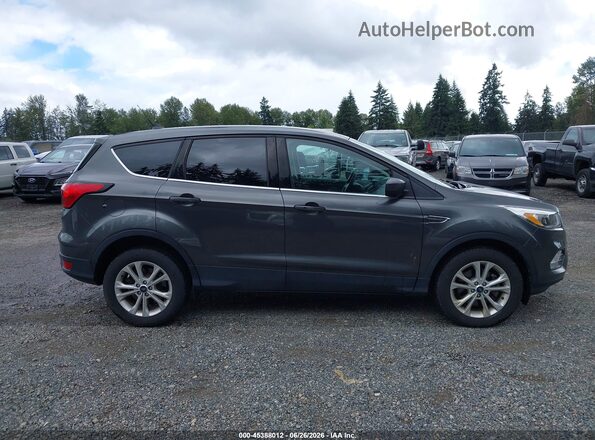 1FMCU9GD8KUA65815 2019 FORD ESCAPE Gray Widok wnętrza z tyłu