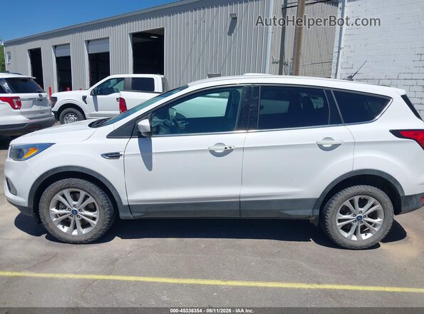 1FMCU9GD8KUB88997 2019 FORD ESCAPE White Vista interior de 360 grados
