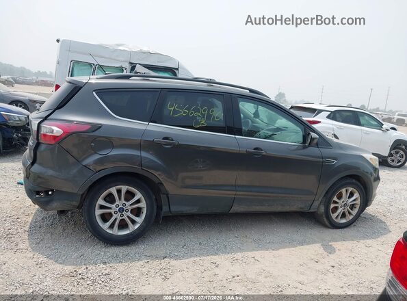 1FMCU9GD9HUB41583 2017 FORD ESCAPE Gray Вид задньої частини салону