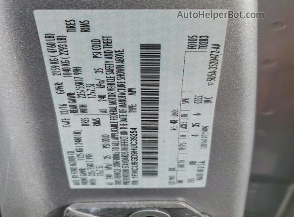 1FMCU9GD9HUC39254 2017 FORD ESCAPE Silver Widok naklejki z numerem VIN