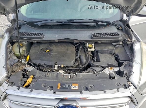 1FMCU9GD9HUC39254 2017 FORD ESCAPE Silver Widok komory silnika