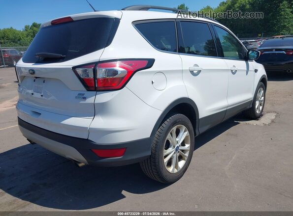 1FMCU9GD9JUA10904 2018 FORD ESCAPE Белый Задняя правая четверть