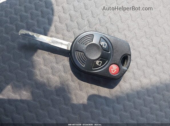 1FMCU9GD9JUA10904 2018 FORD ESCAPE Белый Вид панели приборов