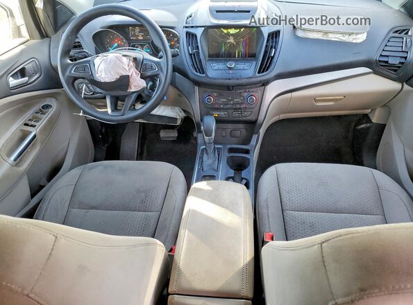 1FMCU9GD9JUD19577 2018 FORD ESCAPE Белый Вид панели приборов