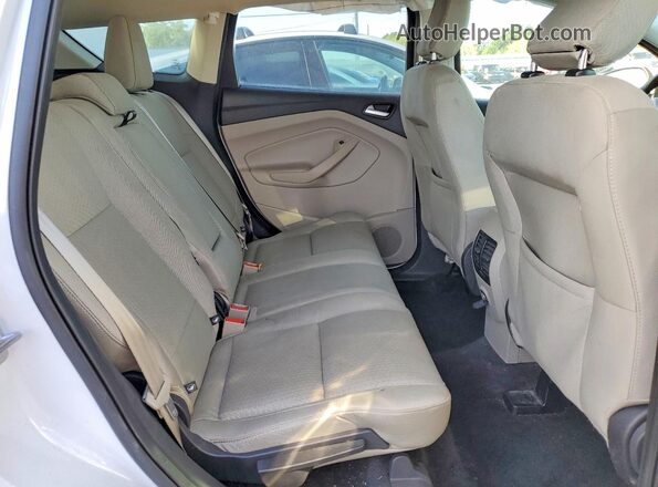 1FMCU9GD9JUD19577 2018 FORD ESCAPE Белый Вид задней части салона