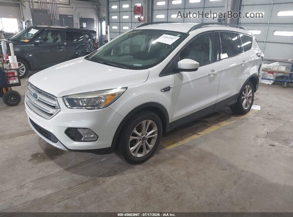 1FMCU9GD9JUD19594 2018 FORD ESCAPE Белый Передняя левая четверть