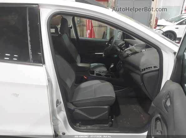 1FMCU9GD9JUD19594 2018 FORD ESCAPE Белый Вид салона спереди