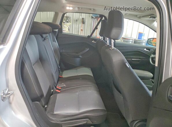 1FMCU9GD9JUD33186 2018 FORD ESCAPE Серый Вид задней части салона