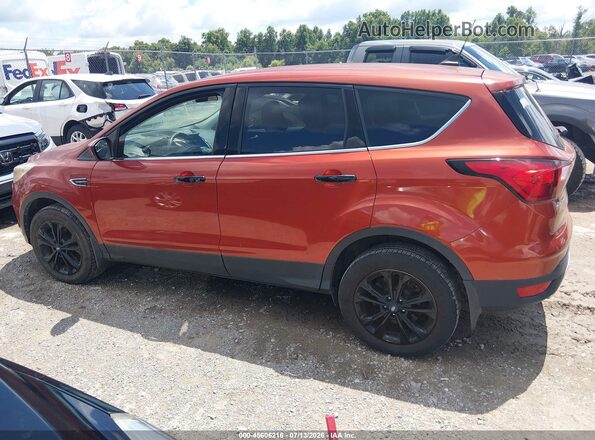 1FMCU9GD9KUA15344 2019 FORD ESCAPE Оранжевый Панорамный вид салона 360°