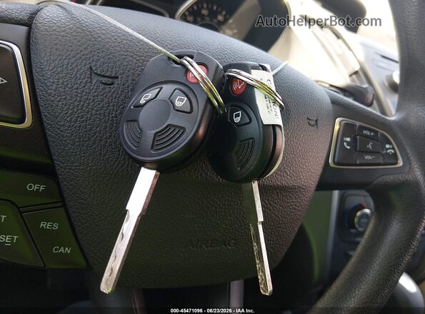 1FMCU9GDXHUA41279 2017 FORD ESCAPE Silver Widok deski rozdzielczej