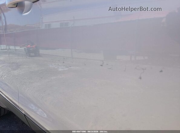 1FMCU9GDXHUA41279 2017 FORD ESCAPE Silver Widok wnętrza z tyłu