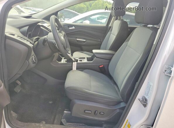 1FMCU9GDXHUB11587 2017 FORD ESCAPE Белый Вид салона спереди