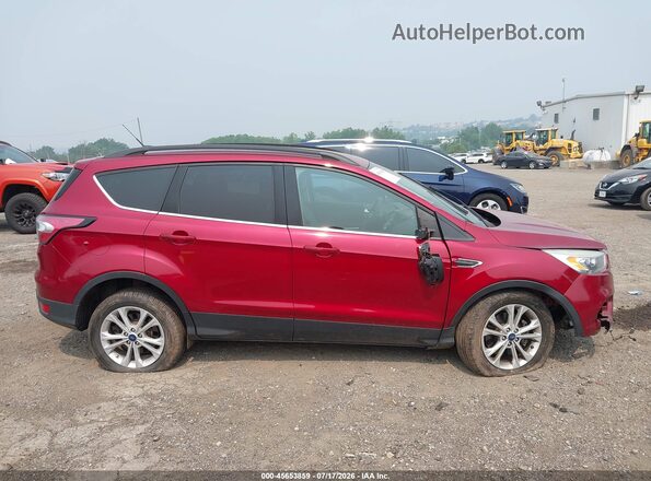 1FMCU9GDXHUD33918 2017 FORD ESCAPE Красный Вид задней части салона