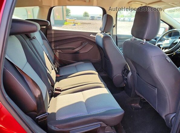 1FMCU9GDXJUA18543 2018 FORD ESCAPE Red Вид задніх сидінь