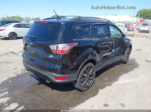 1FMCU9GDXJUB18741 2018 FORD ESCAPE Черный Задняя правая четверть