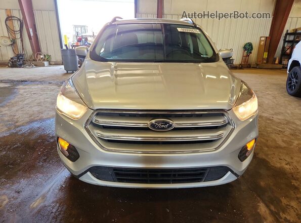 1FMCU9GDXJUB39704 2018 FORD ESCAPE Silver Front view