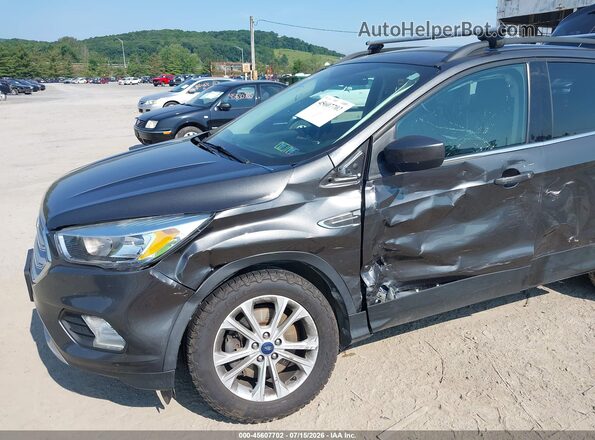 1FMCU9GDXJUC94091 2018 FORD ESCAPE Gray Widok z przodu