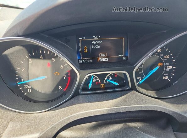 1FMCU9GDXJUD06692 2018 FORD ESCAPE Серебряный Вид щитка приборов