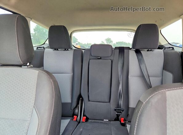 1FMCU9GDXJUD39062 2018 FORD ESCAPE Silver Հետևի նստատեղերի տեսք