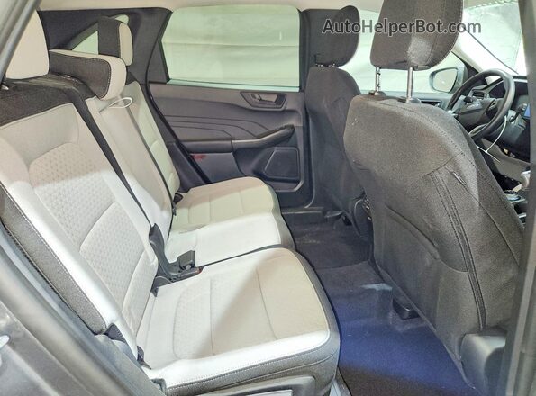 1FMCU9GN4TUA32143 2026 FORD ESCAPE Gray Widok wnętrza z tyłu