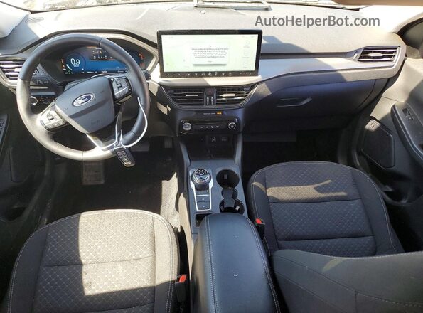 1FMCU9GN5RUA40616 2024 FORD ESCAPE Серебряный Вид панели приборов