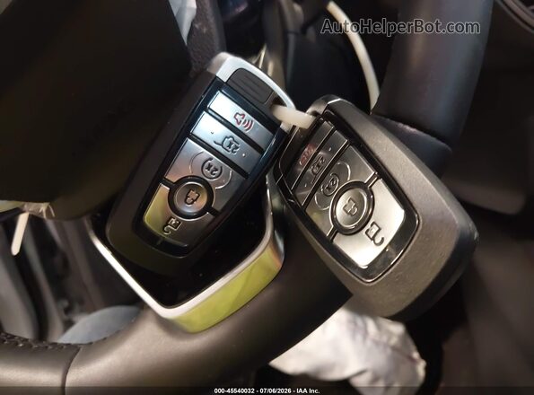 1FMCU9GN7SUB63579 2025 FORD ESCAPE White Widok deski rozdzielczej