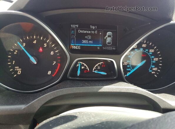 1FMCU9GX2GUA85656 2016 FORD ESCAPE Red Instrument cluster view