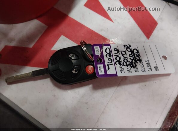 1FMCU9GX4GUB39409 2016 FORD ESCAPE Maroon Dashboard view