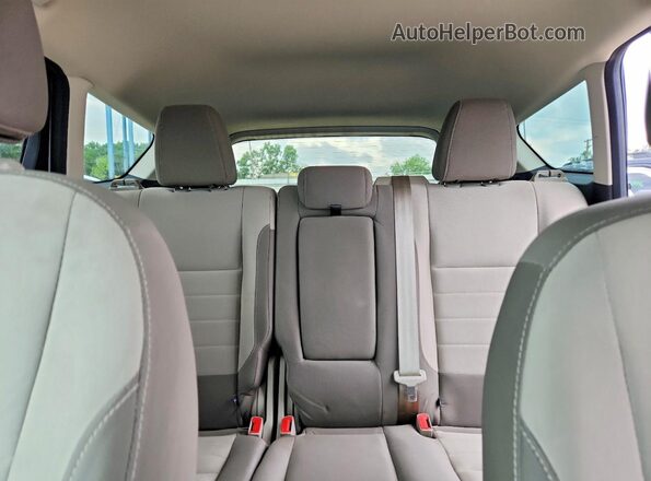 1FMCU9GX5GUB70572 2016 FORD ESCAPE White Rear seats view