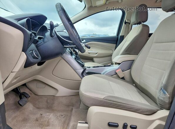 1FMCU9GX5GUB70572 2016 FORD ESCAPE White Front interior view