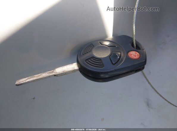 1FMCU9GX7GUB39680 2016 FORD ESCAPE Красный Вид панели приборов