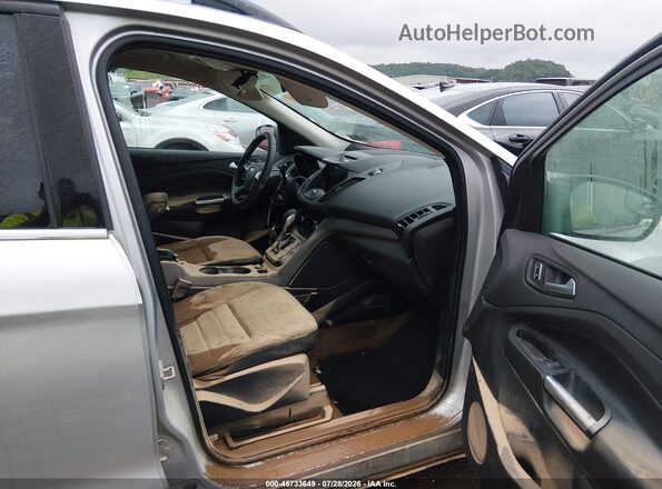 1FMCU9GX8GUC17657 2016 FORD ESCAPE Silver Vista interior delantera