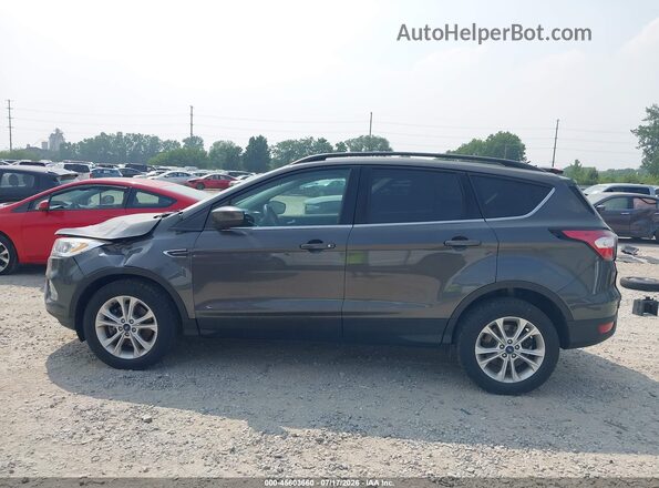 1FMCU9HD0JUB23591 2018 FORD ESCAPE Gray 360 interior view