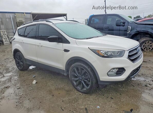 1FMCU9HD0JUC47523 2018 FORD ESCAPE White Передня права чверть