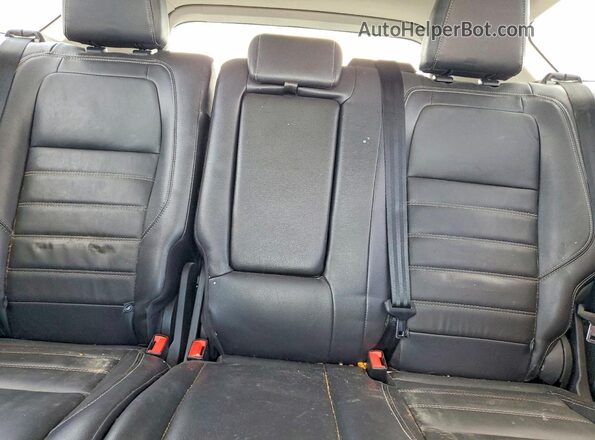 1FMCU9HD0JUC87231 2018 FORD ESCAPE Charcoal Widok tylnych siedzeń
