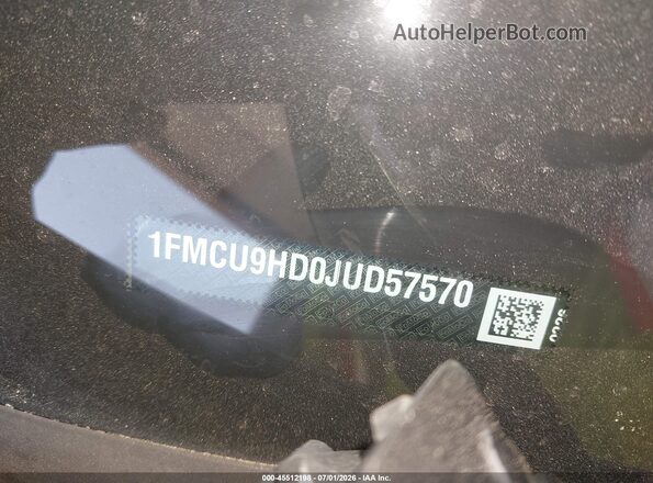 1FMCU9HD0JUD57570 2018 FORD ESCAPE Silver Engine compartment view