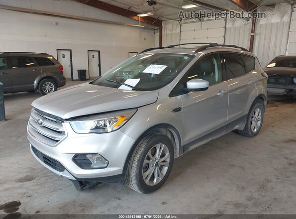 1FMCU9HD0JUD57570 2018 FORD ESCAPE Silver Front left