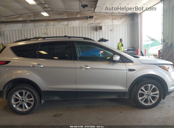 1FMCU9HD0JUD57570 2018 FORD ESCAPE Silver Rear interior view